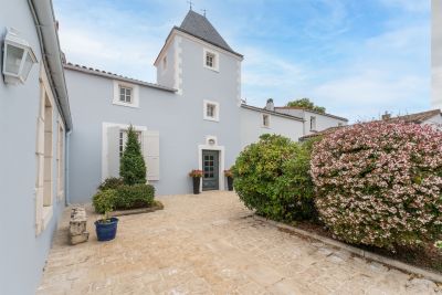 Sale House Saint-Denis-d'Oléron 8 Rooms 270 m²