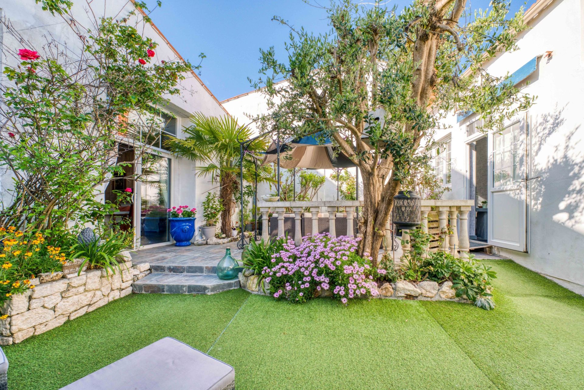 house 6 Rooms for sale on ST DENIS D OLERON (17650)