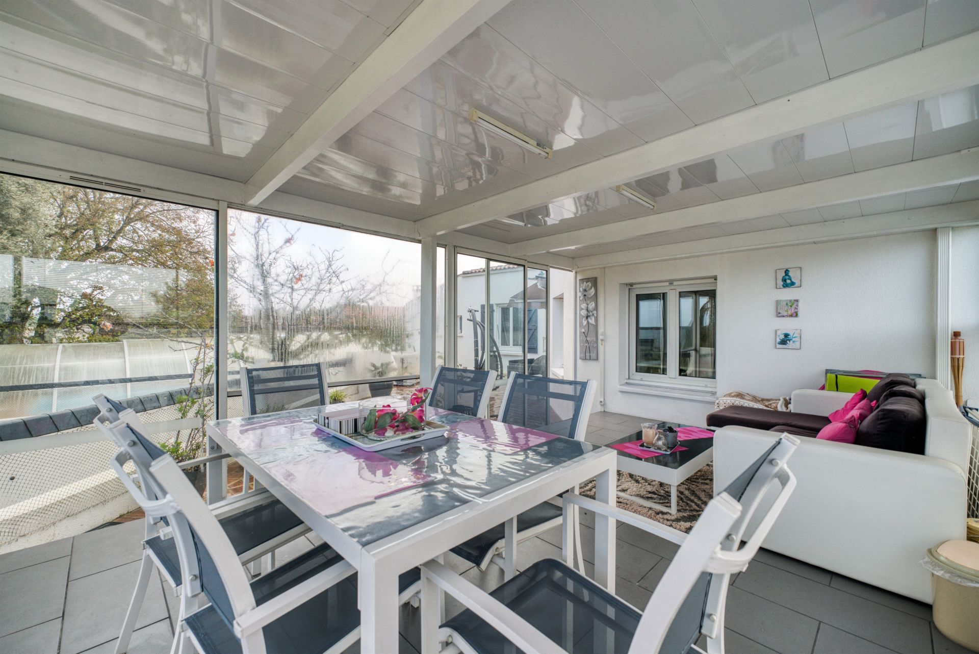 house 5 Rooms for sale on LE CHATEAU D OLERON (17480)