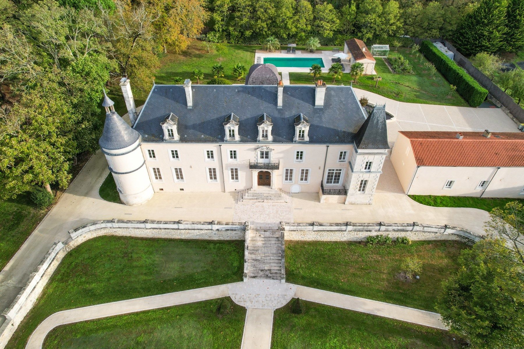 château 12 Pièces en vente sur ROCHEFORT (17300)