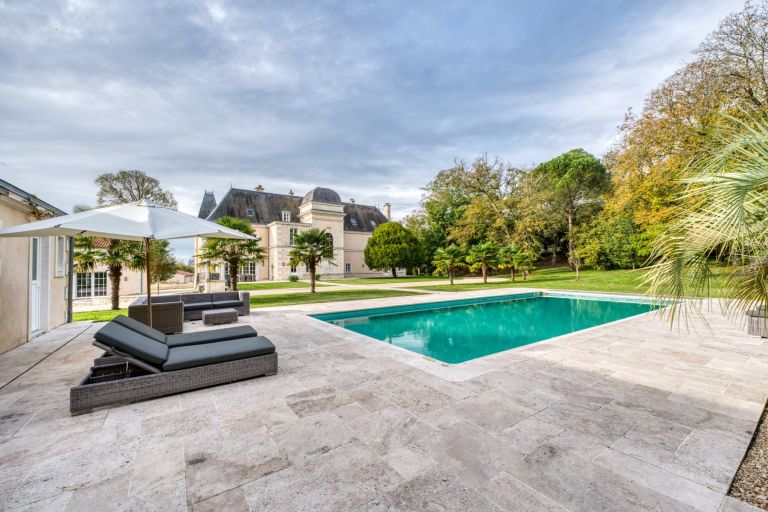 château 12 Pièces en vente sur ROCHEFORT (17300)