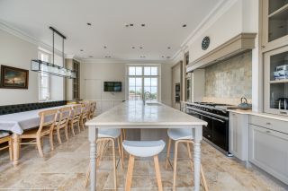 château 12 Pièces en vente sur ROCHEFORT (17300)