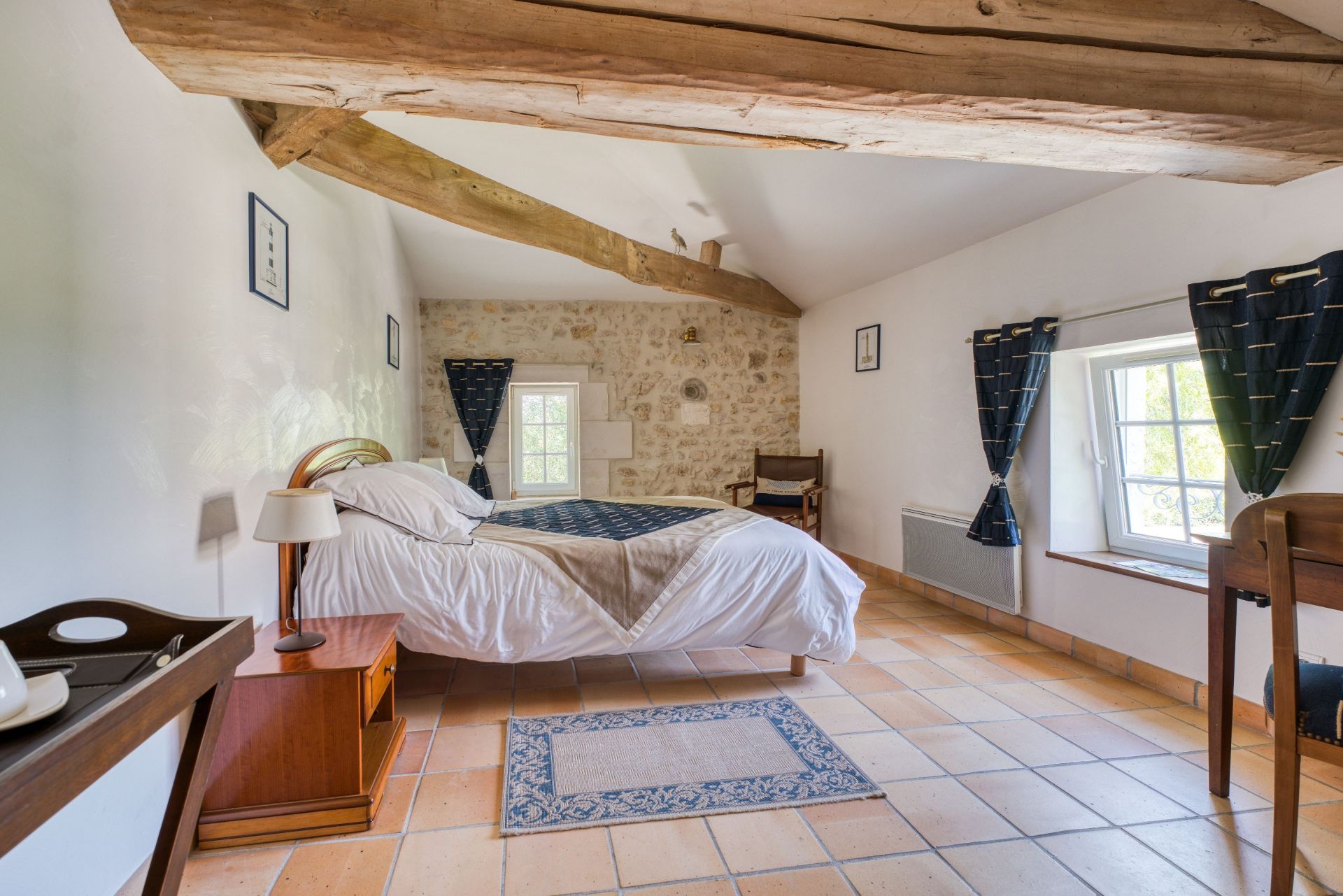 propriété 12 Pièces en vente sur LA GRIPPERIE ST SYMPHORIEN (17620)