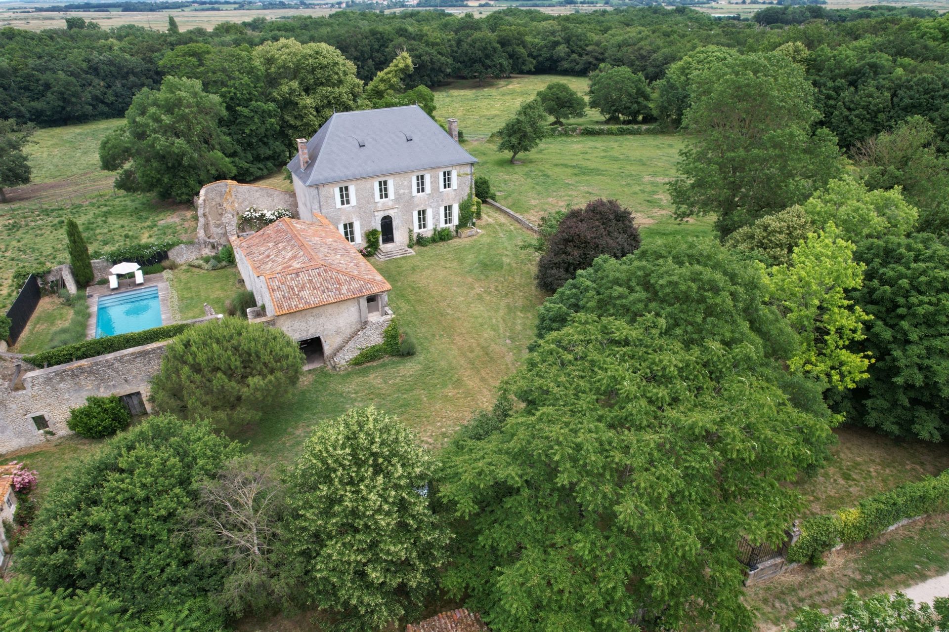 maison 6 Pièces en vente sur MARENNES HIERS BROUAGE (17320)