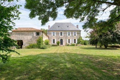 Vente Maison Marennes-Hiers-Brouage 6 Pièces 200 m²