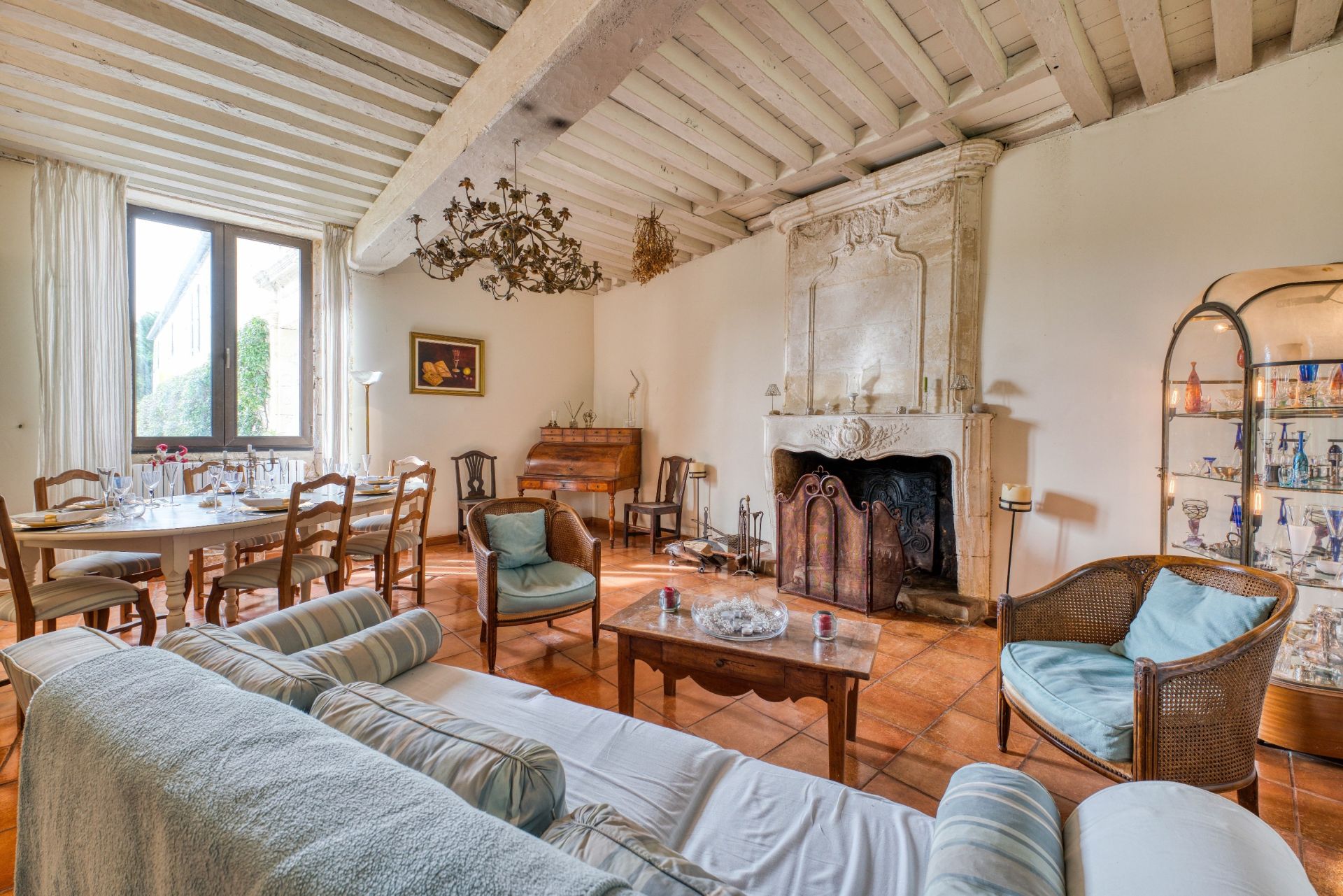 castle 32 Rooms for sale on CHAILLEVETTE (17890)