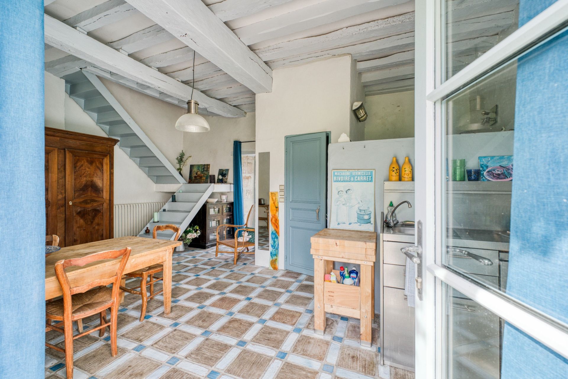 castle 32 Rooms for sale on CHAILLEVETTE (17890)