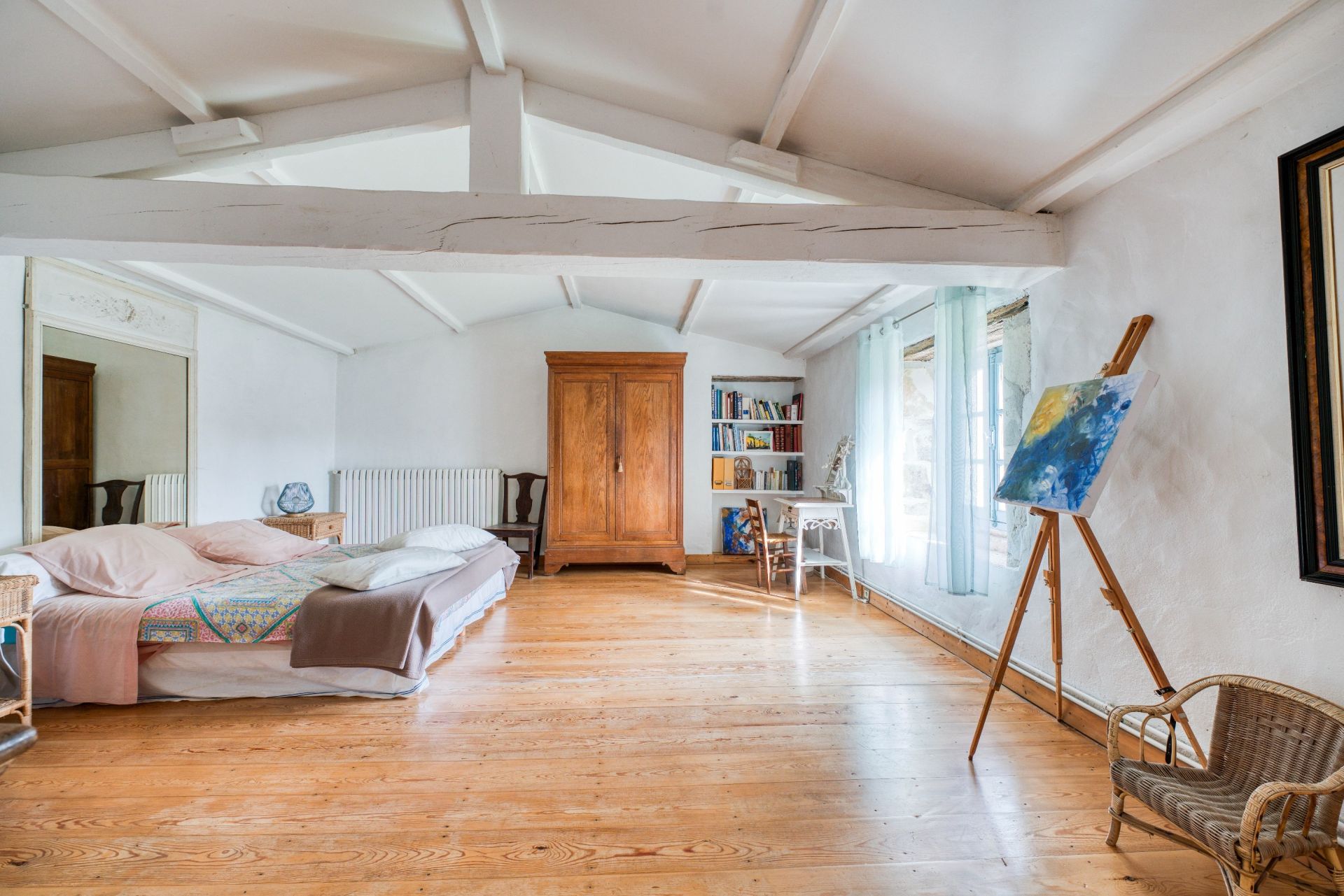 castle 32 Rooms for sale on CHAILLEVETTE (17890)