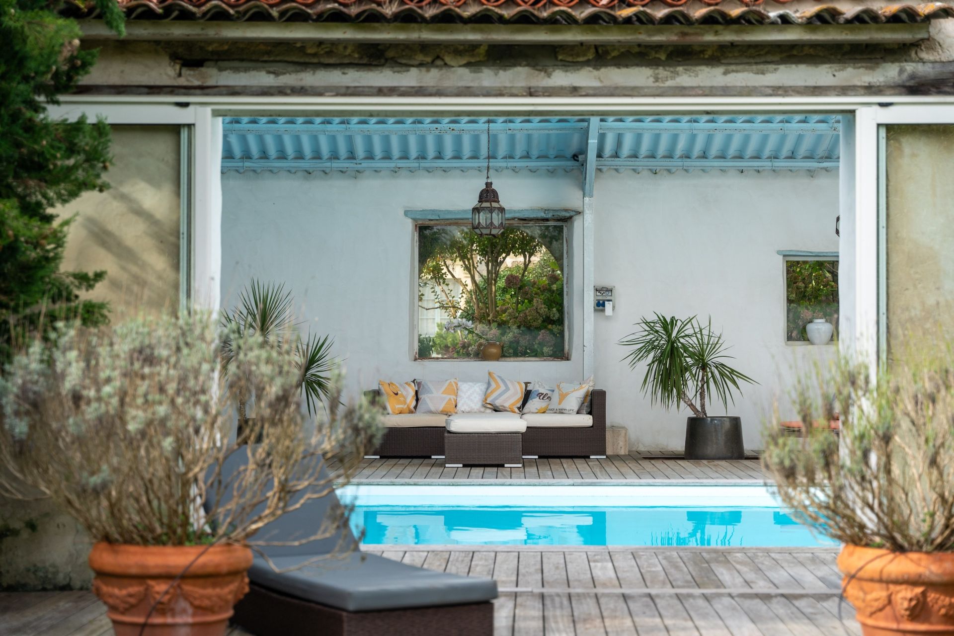 castle 32 Rooms for sale on CHAILLEVETTE (17890)