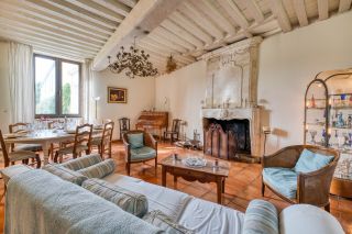 castle 32 Rooms for sale on CHAILLEVETTE (17890)