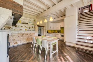 castle 32 Rooms for sale on CHAILLEVETTE (17890)