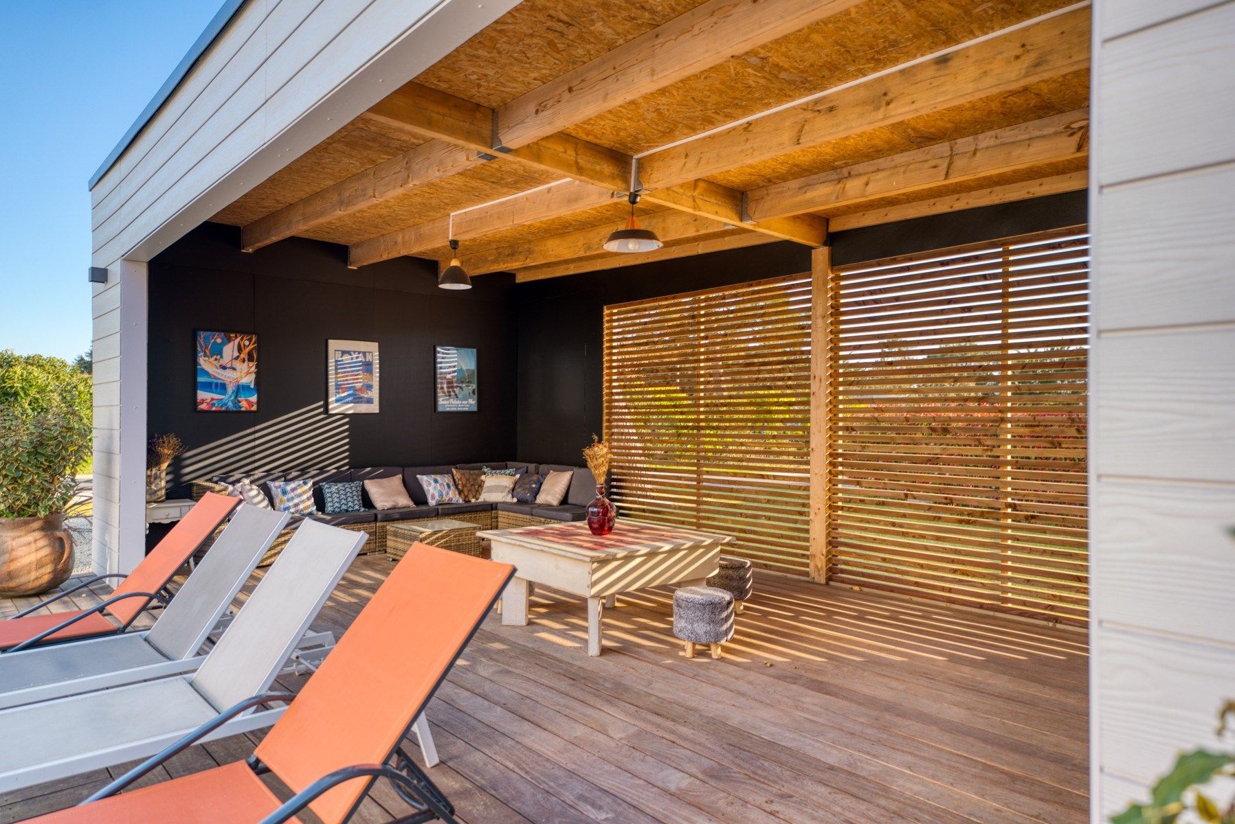 villa 7 Rooms for sale on ST PALAIS SUR MER (17420)