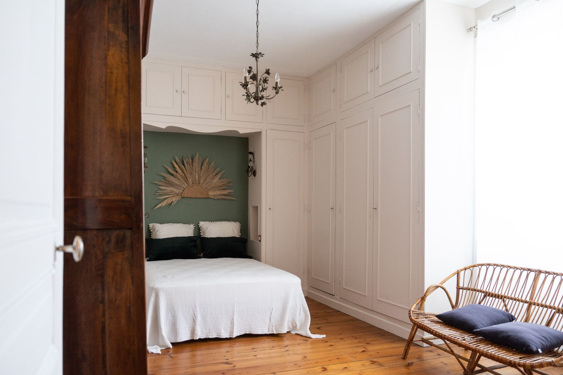 house 8 Rooms for sale on MARENNES (17320)