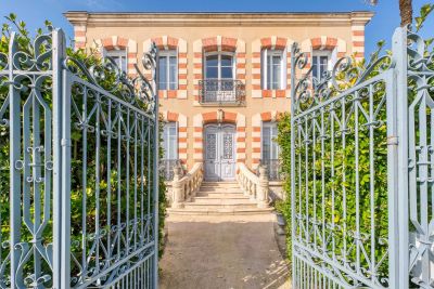 Sale House La Tremblade 10 Rooms 320 m²