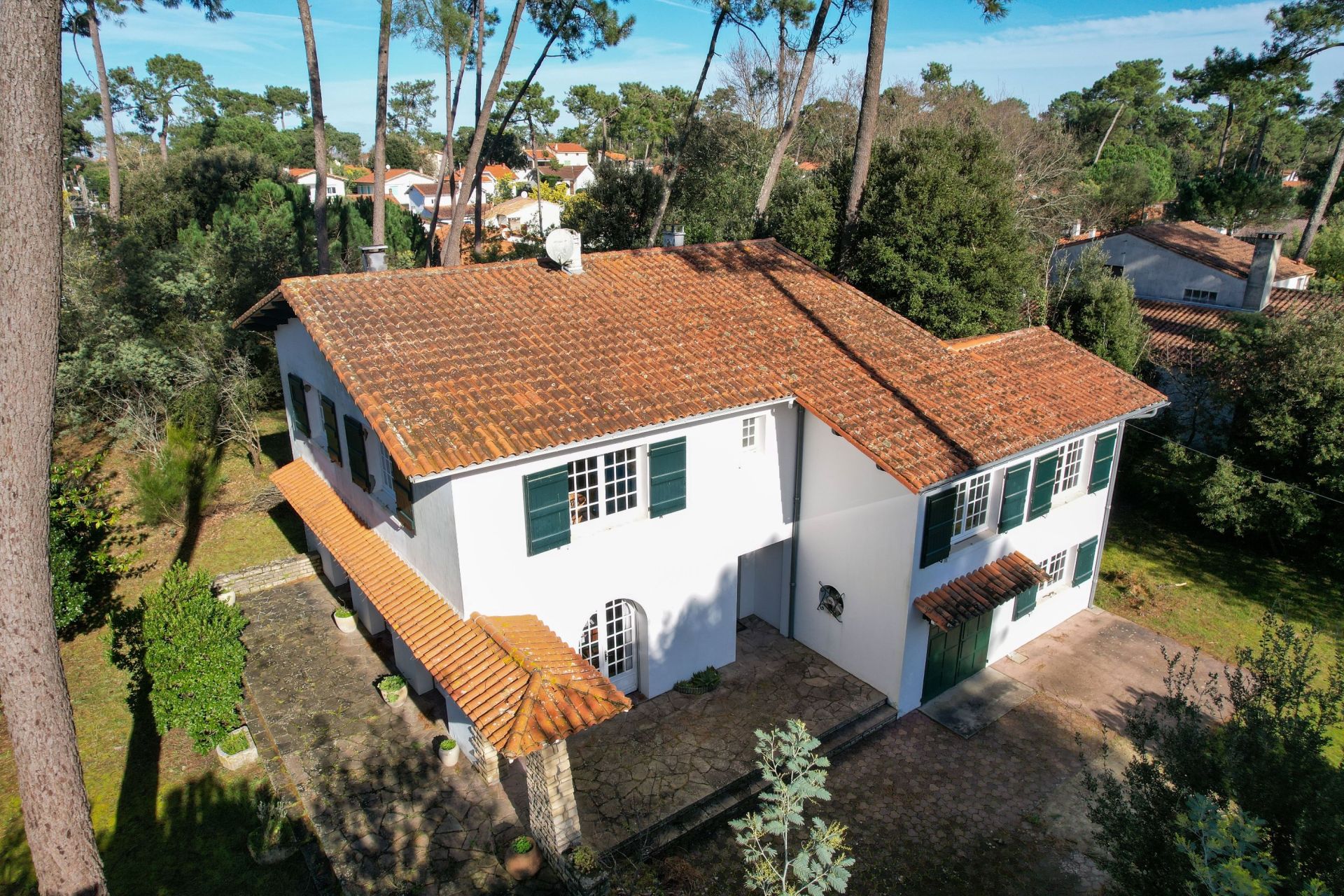 villa 8 Pièces en vente sur RONCE LES BAINS (17390)