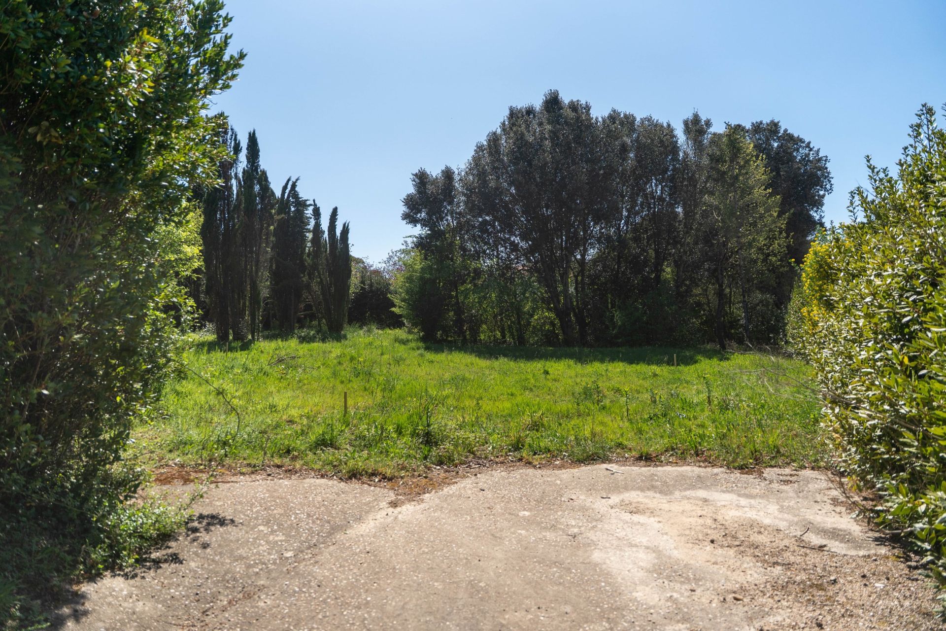 land for sale on VAUX SUR MER (17640)