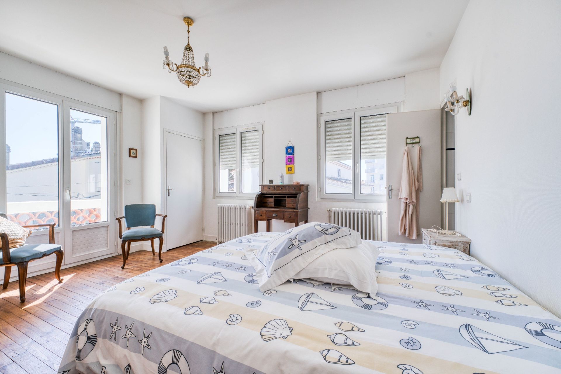 house 8 Rooms for sale on ROYAN (17200)