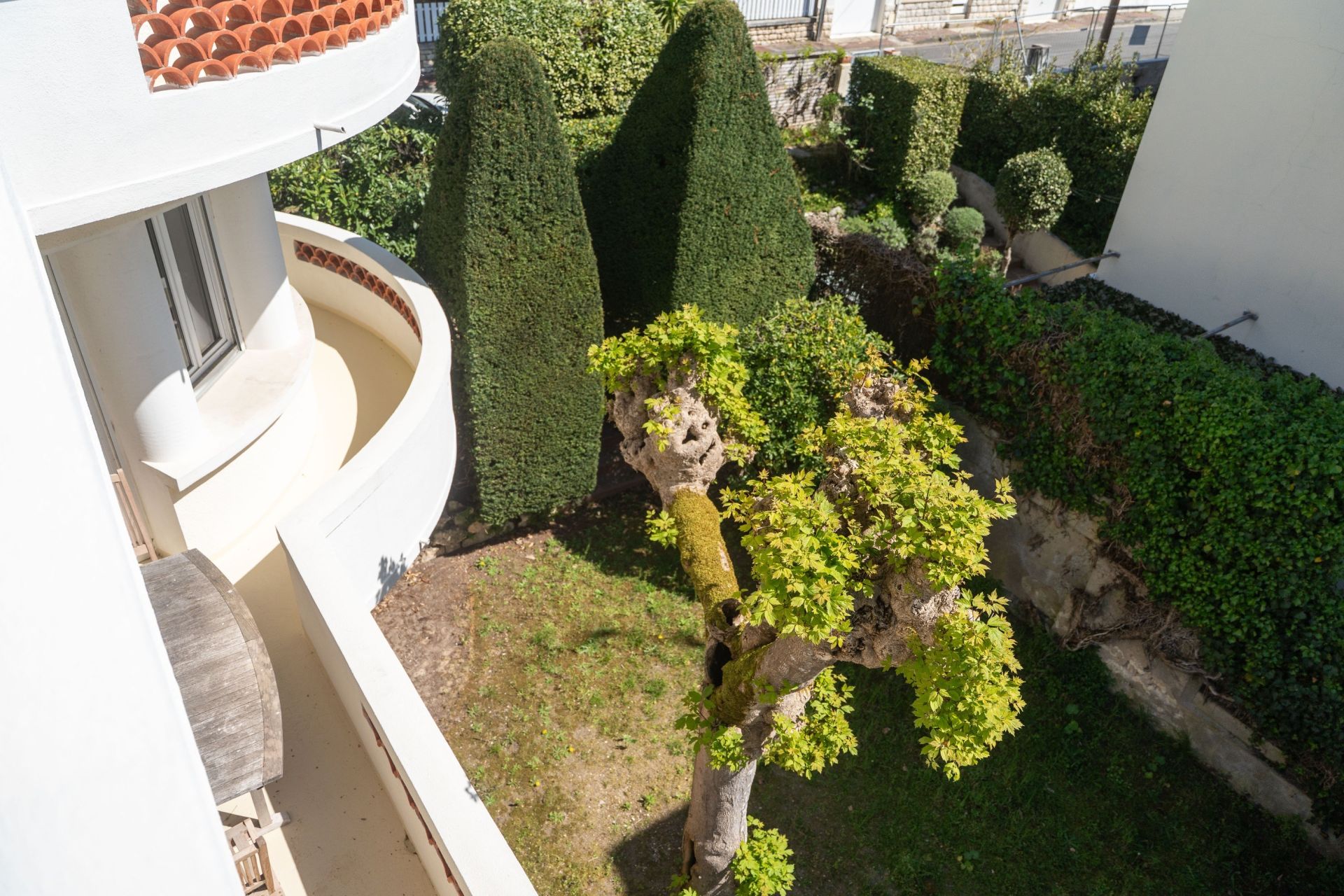 house 8 Rooms for sale on ROYAN (17200)
