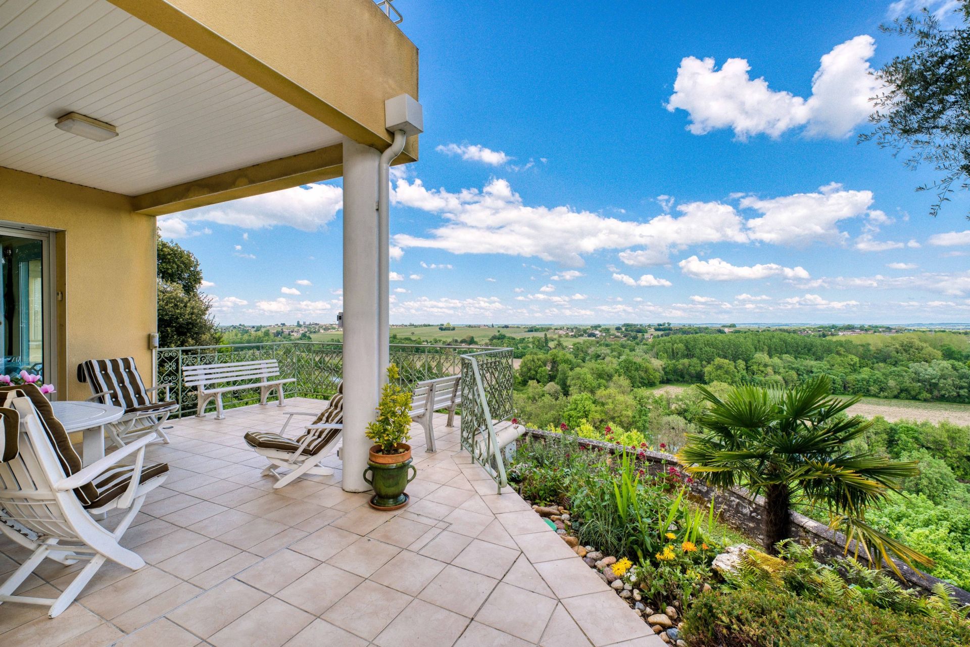 maison d'architecte 7 Pièces en vente sur COGNAC (16100)