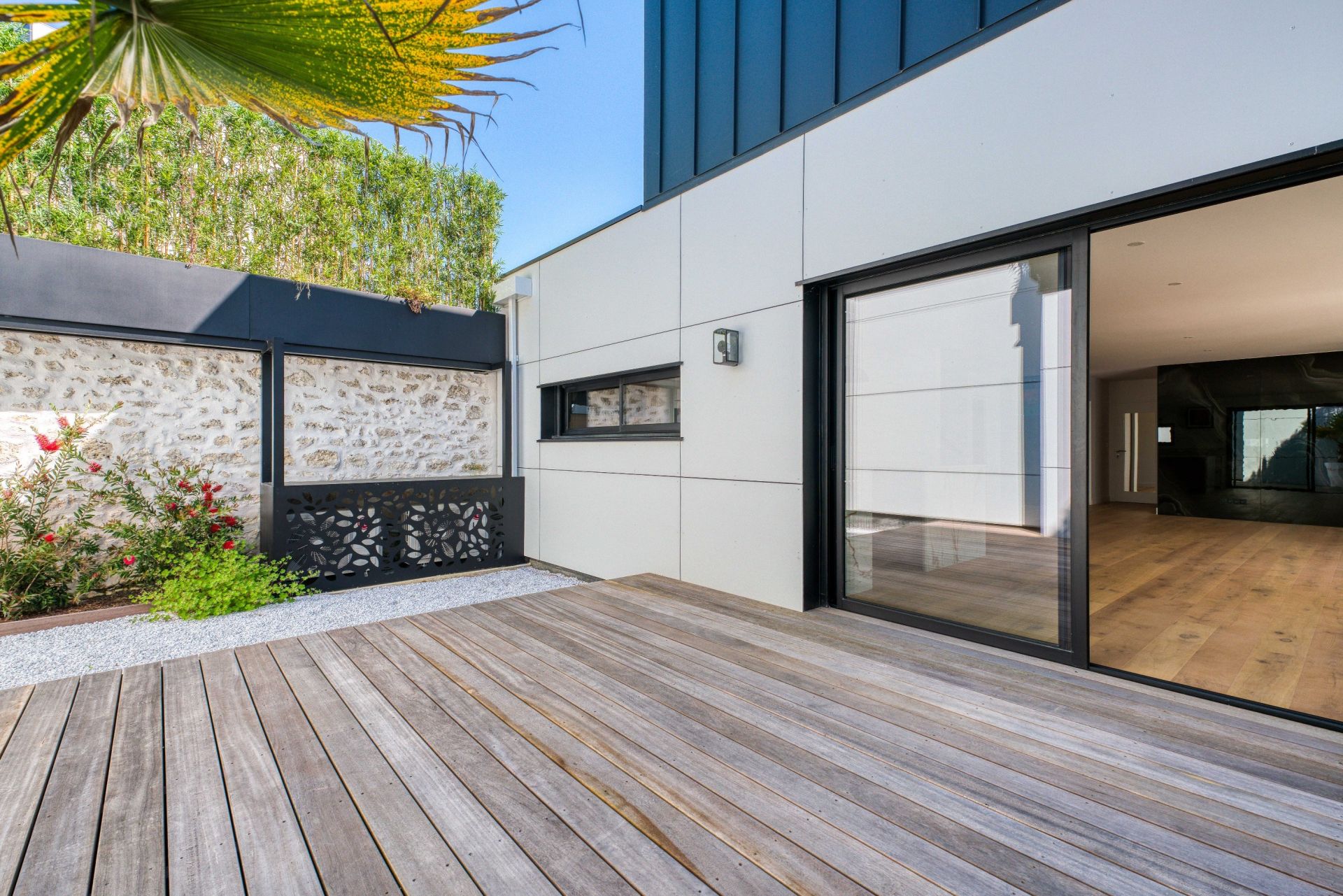 house 6 Rooms for sale on VAUX SUR MER (17640)