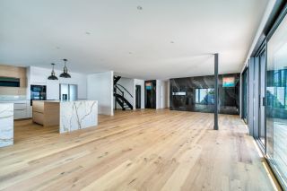 house 6 Rooms for sale on VAUX SUR MER (17640)