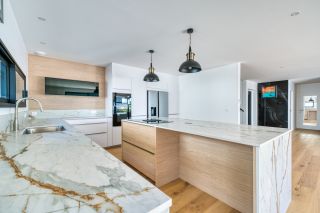 house 6 Rooms for sale on VAUX SUR MER (17640)