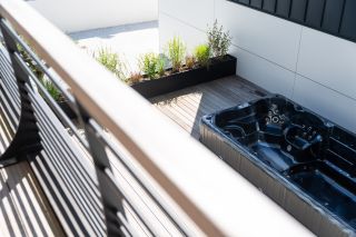 house 6 Rooms for sale on VAUX SUR MER (17640)