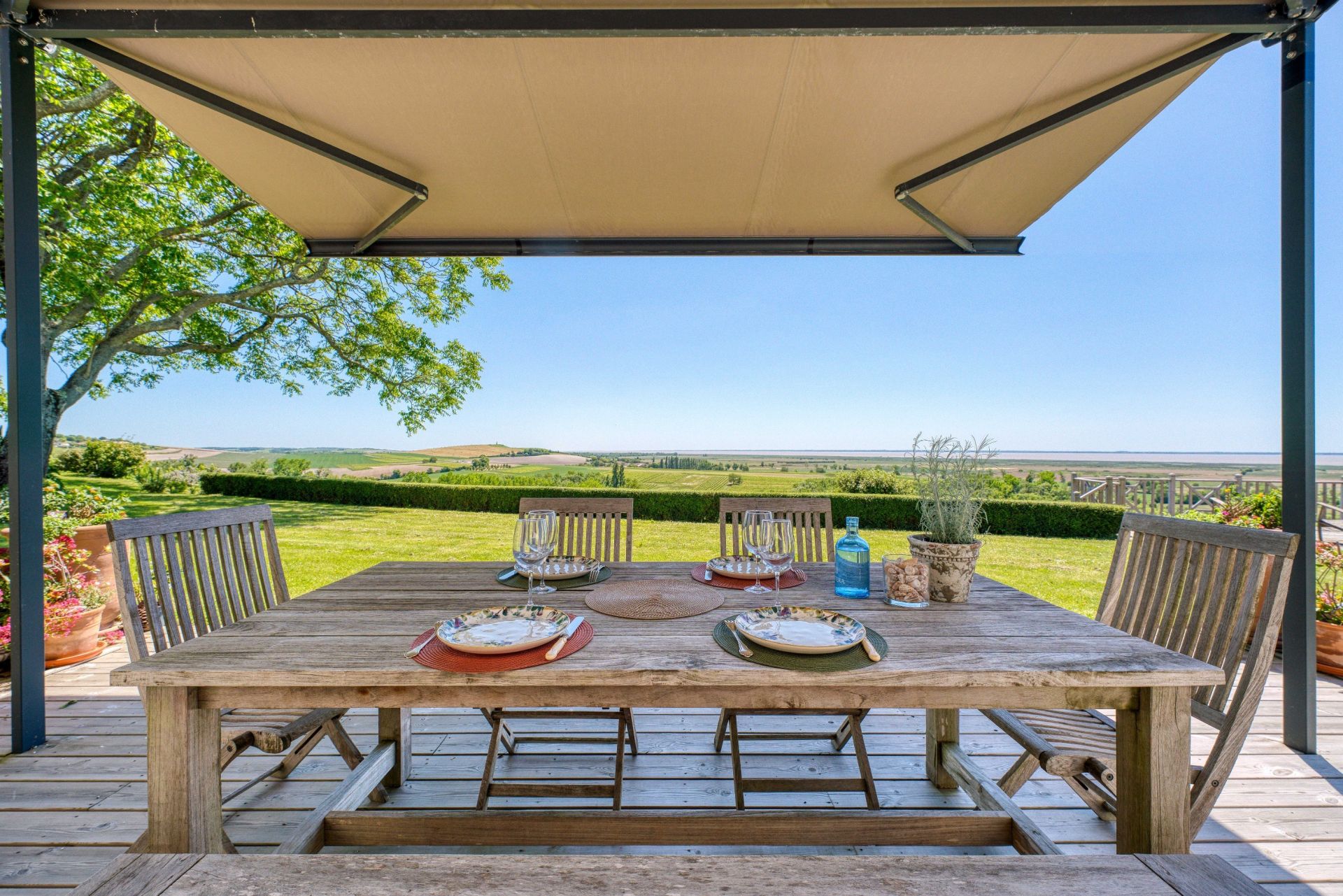 house 6 Rooms for sale on FLOIRAC (17120)