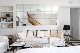 house 8 Rooms for sale on VAUX SUR MER (17640)