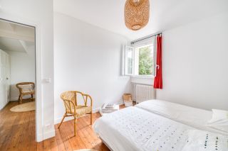 house 8 Rooms for sale on VAUX SUR MER (17640)