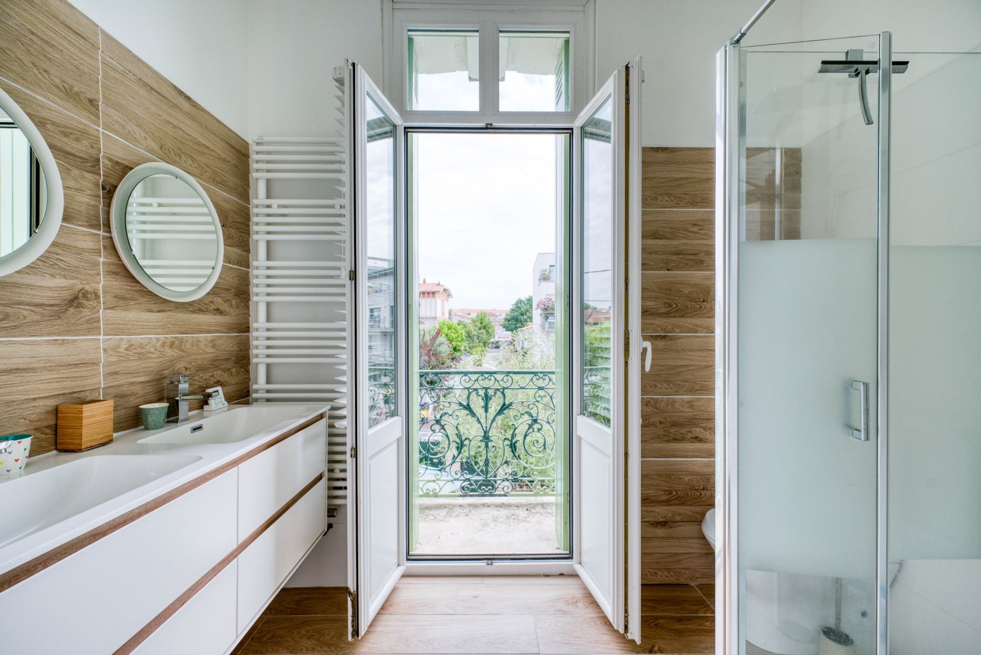 villa 8 Rooms for sale on ROYAN (17200)