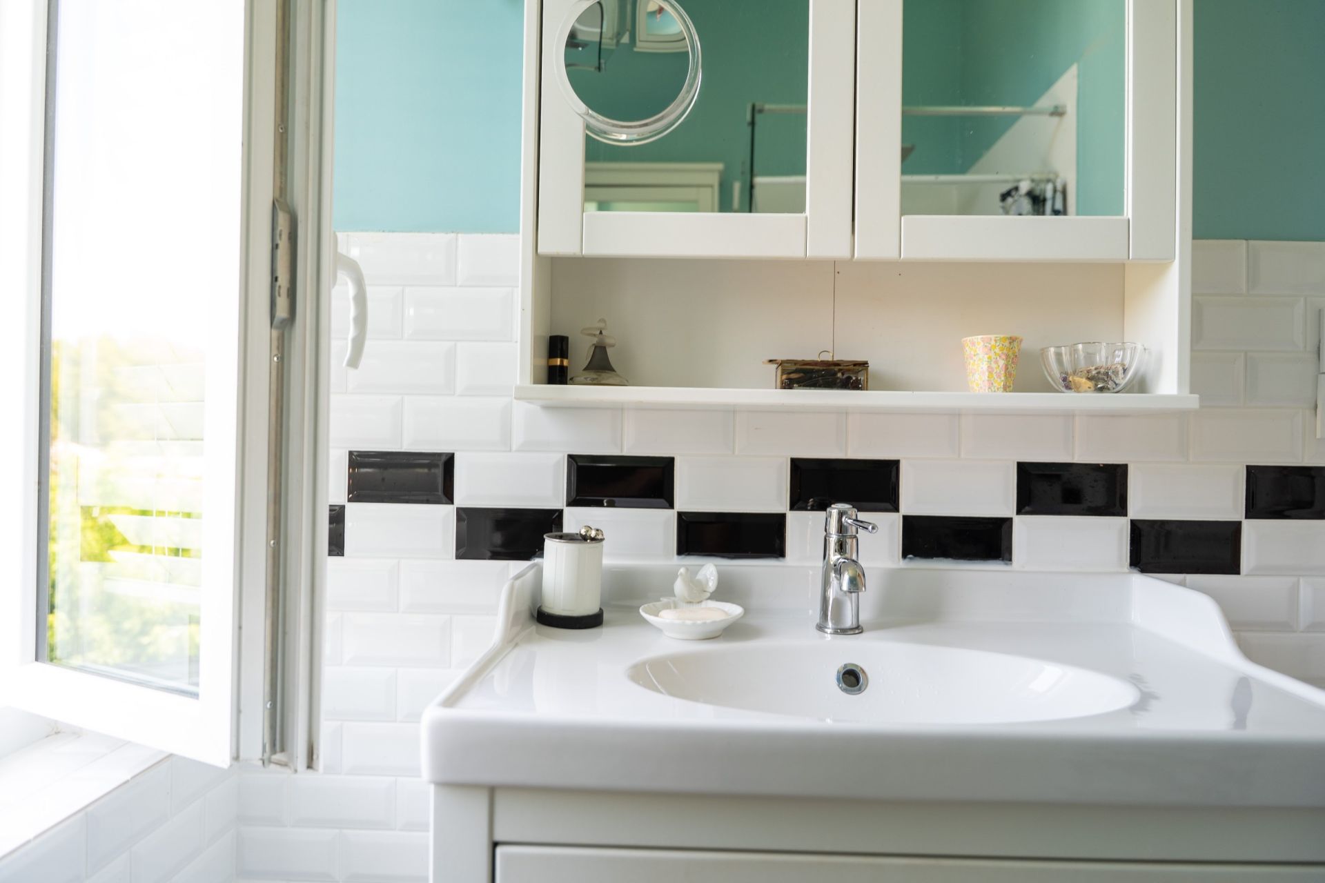 villa 8 Rooms for sale on ROYAN (17200)