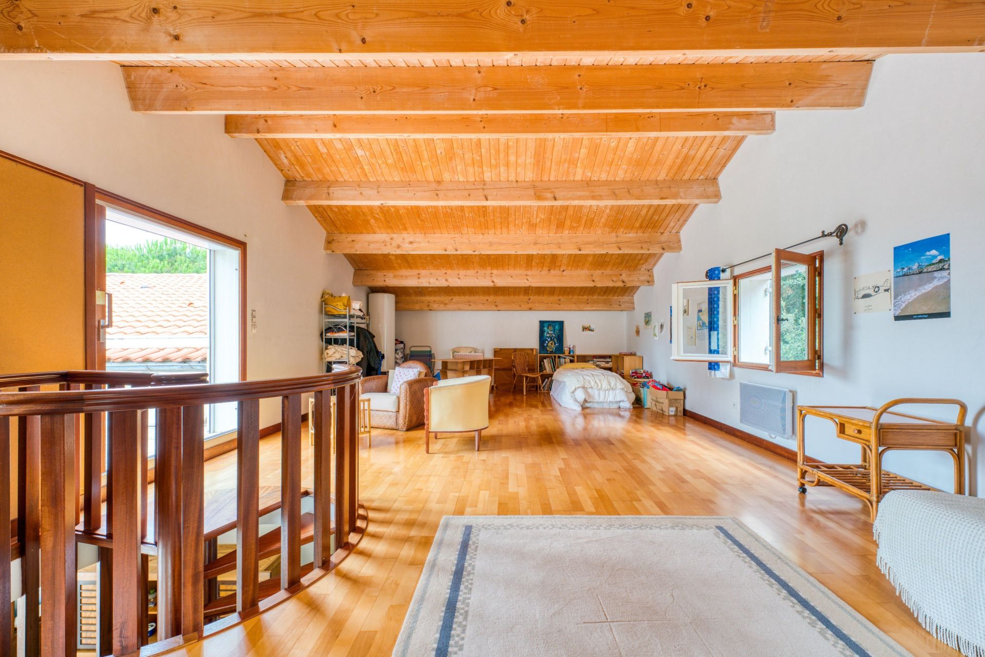 house 9 Rooms for sale on ST PALAIS SUR MER (17420)