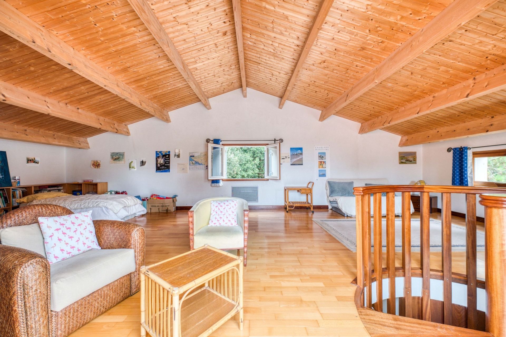 house 9 Rooms for sale on ST PALAIS SUR MER (17420)