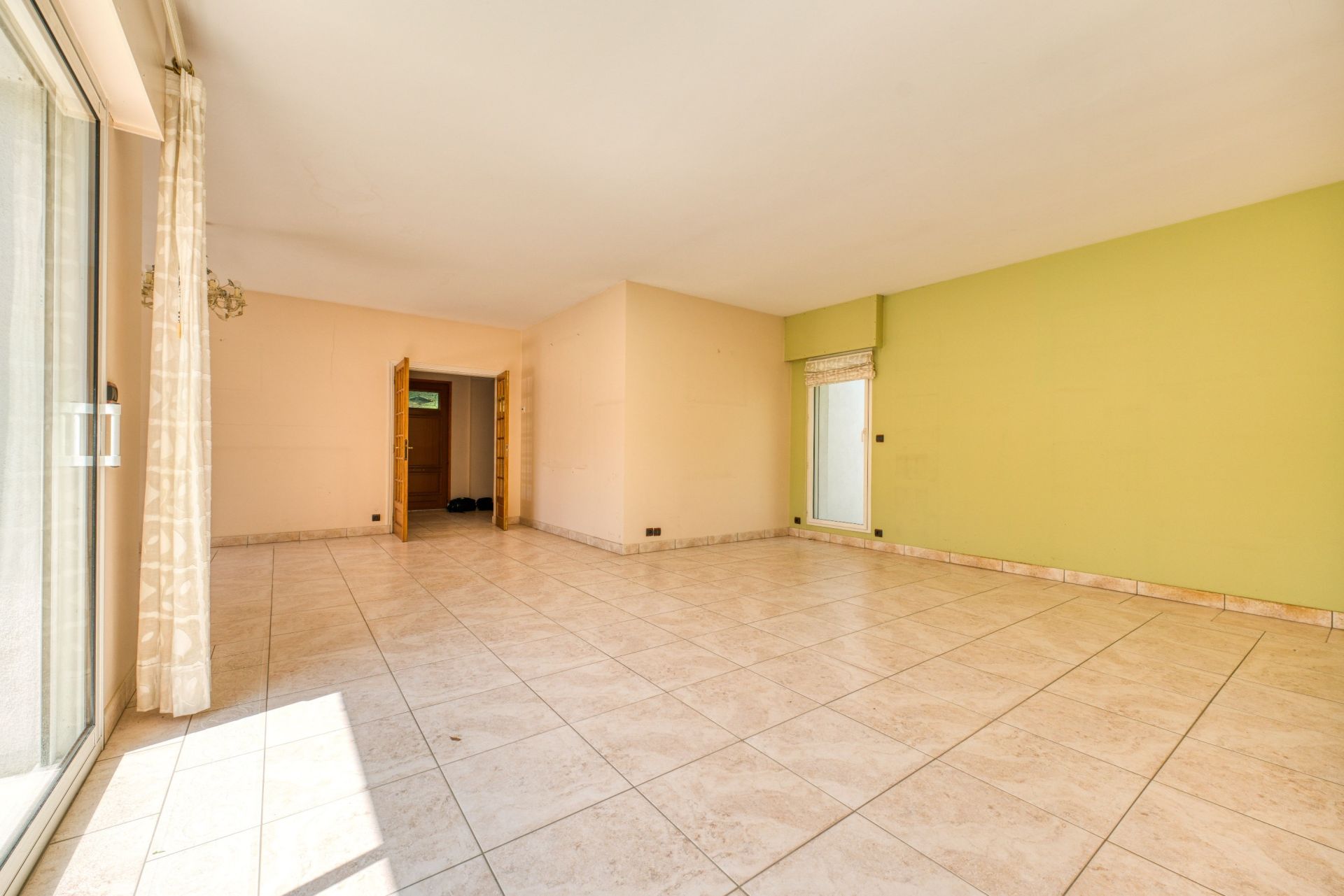 house 5 Rooms for sale on ROYAN (17200)