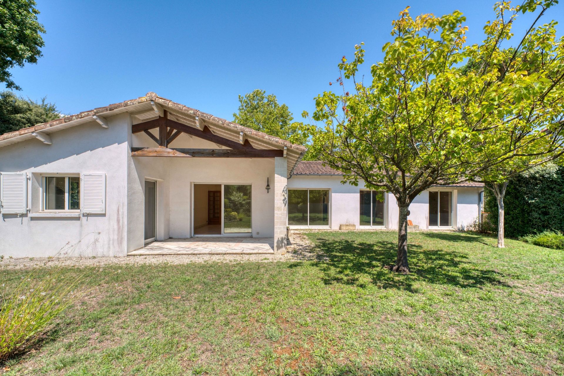 house 5 Rooms for sale on ROYAN (17200)