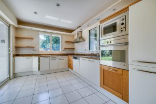 house 5 Rooms for sale on ROYAN (17200)