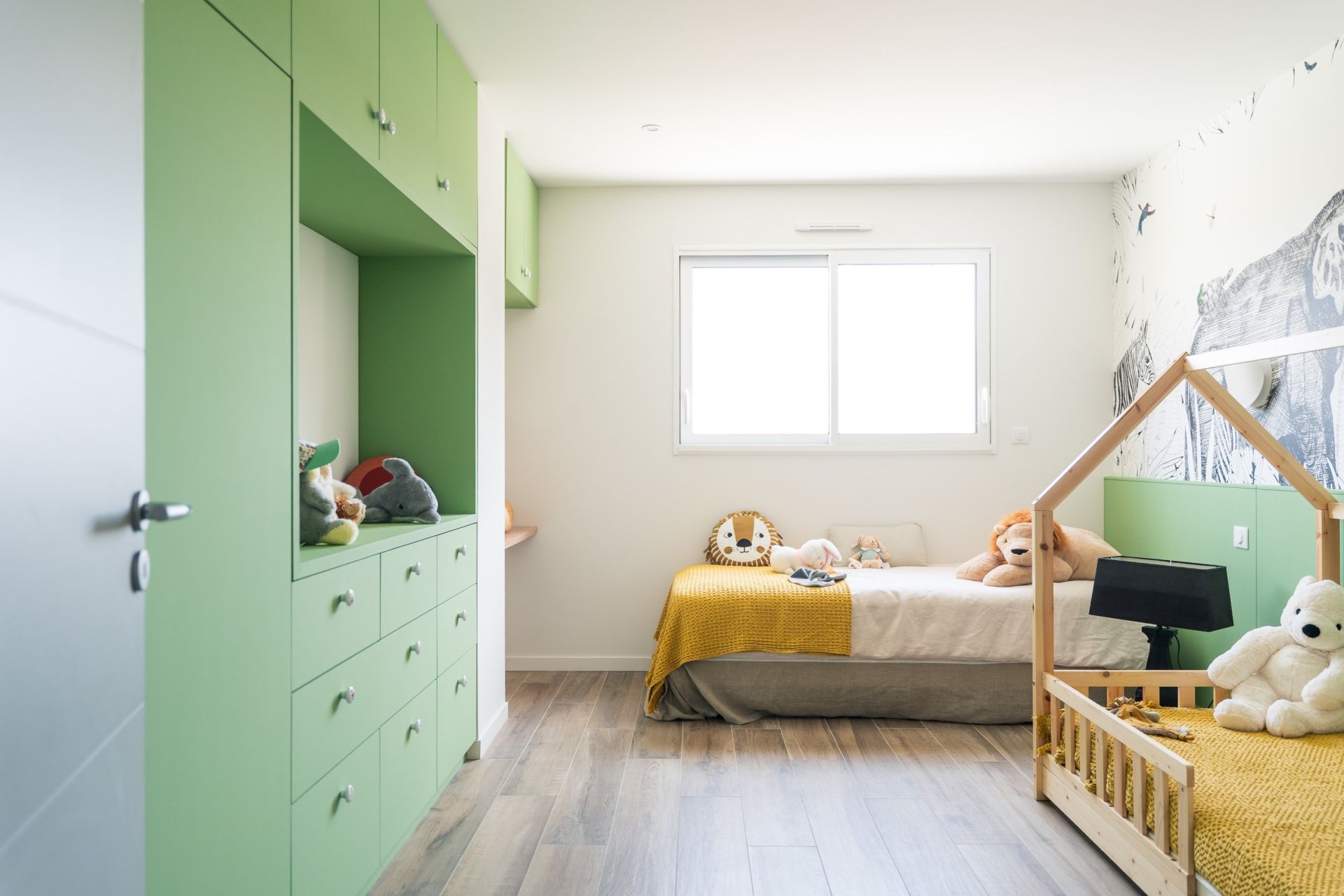 house 6 Rooms for sale on VAUX SUR MER (17640)