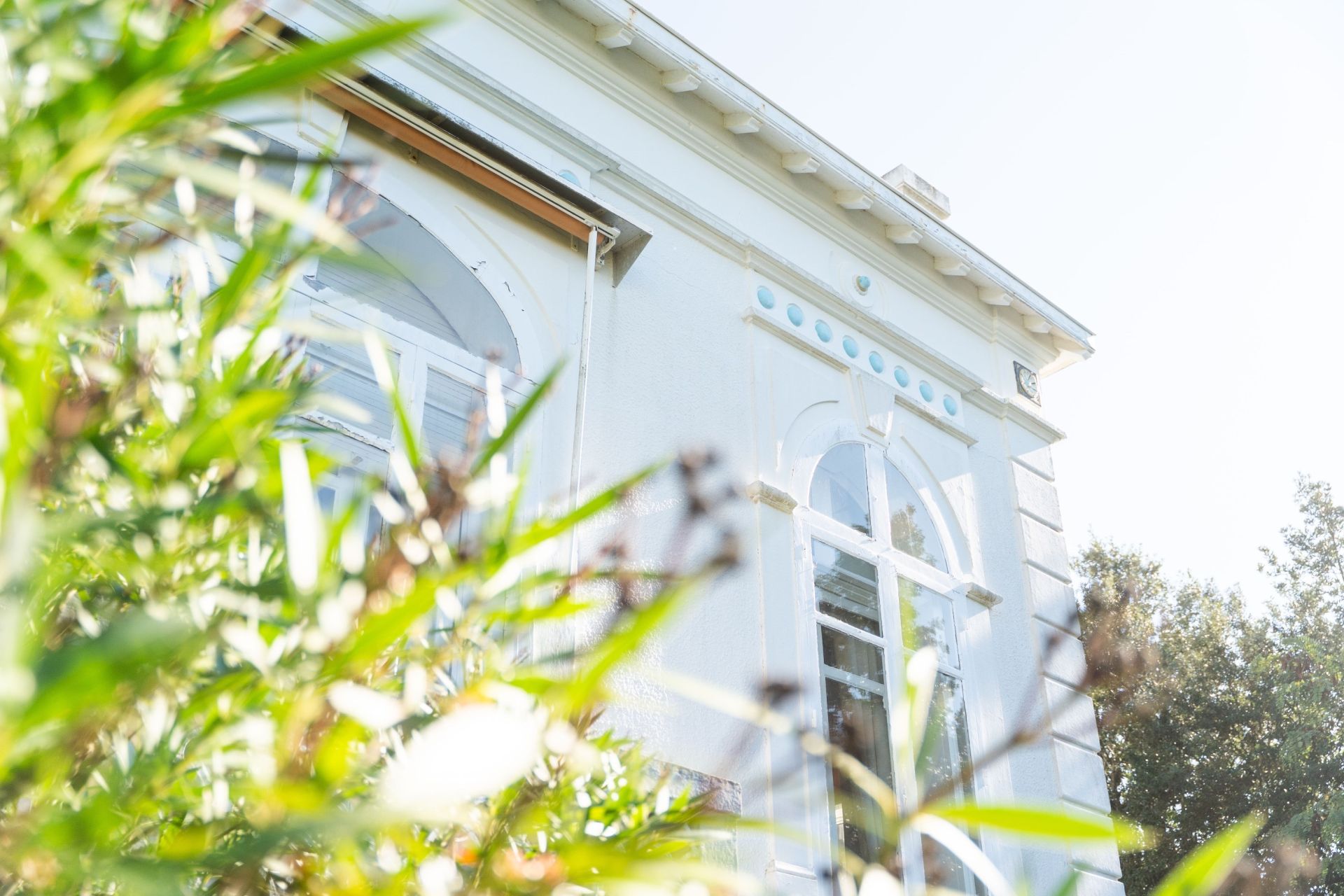 villa 8 Rooms for sale on VAUX SUR MER (17640)