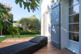 house 6 Rooms for sale on LE CHATEAU D OLERON (17480)