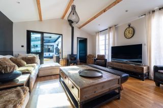 house 6 Rooms for sale on LE CHATEAU D OLERON (17480)