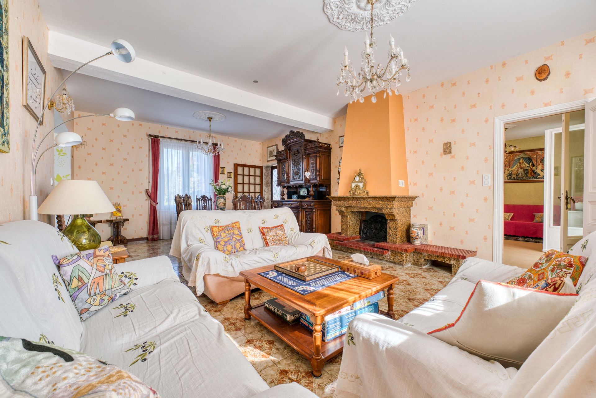 house 8 Rooms for sale on LE CHATEAU D OLERON (17480)