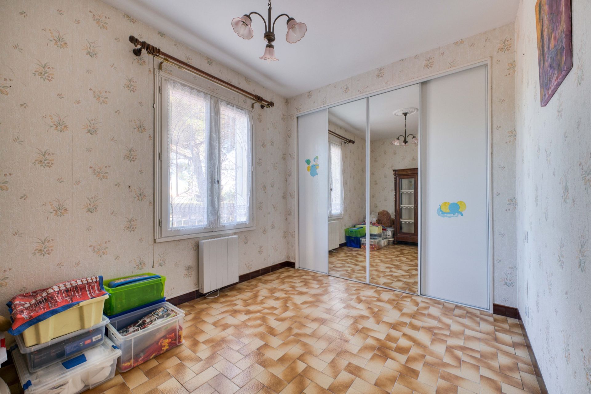 house 8 Rooms for sale on LE CHATEAU D OLERON (17480)