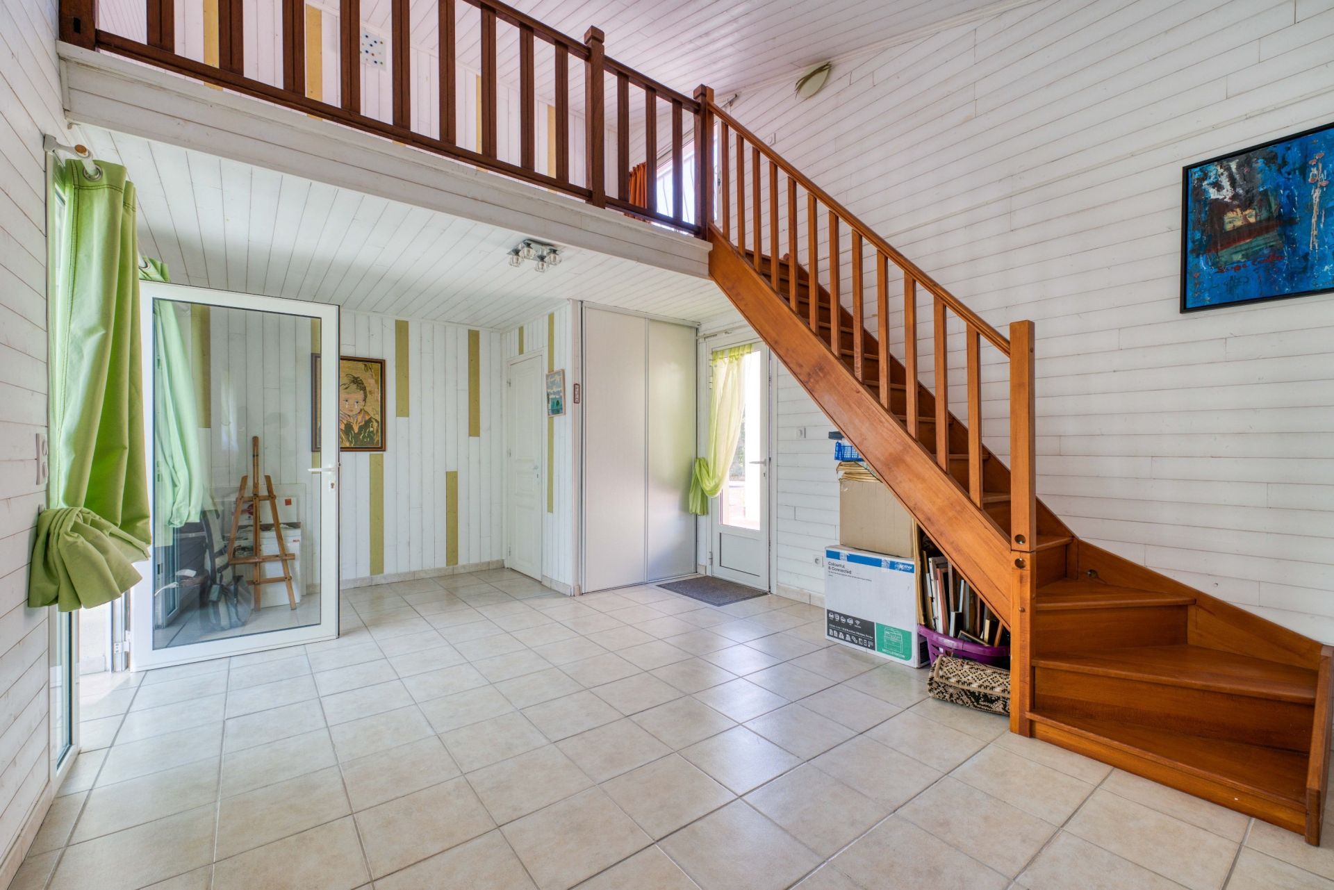 house 8 Rooms for sale on LE CHATEAU D OLERON (17480)