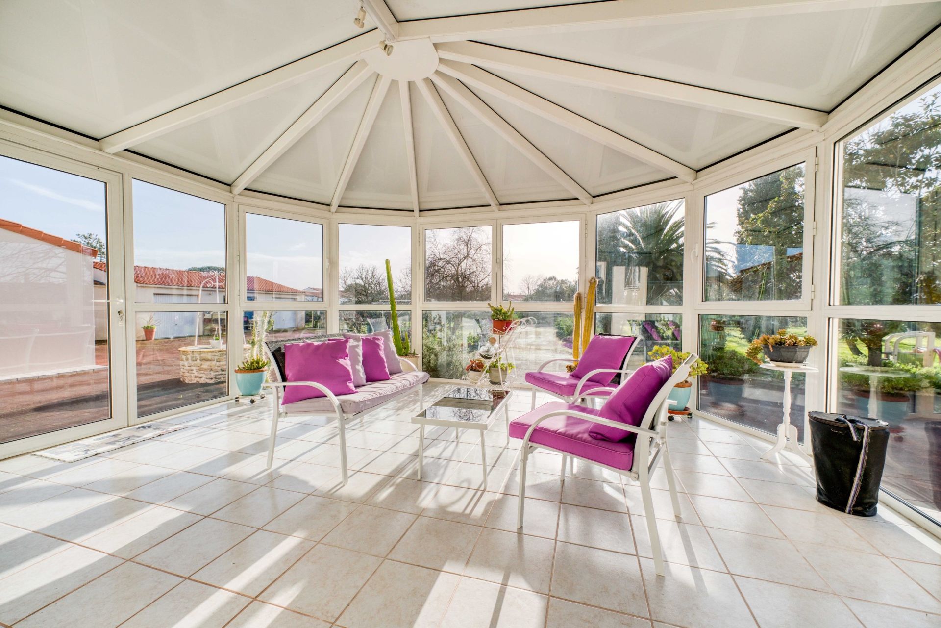 house 12 Rooms for sale on LE CHATEAU D OLERON (17480)