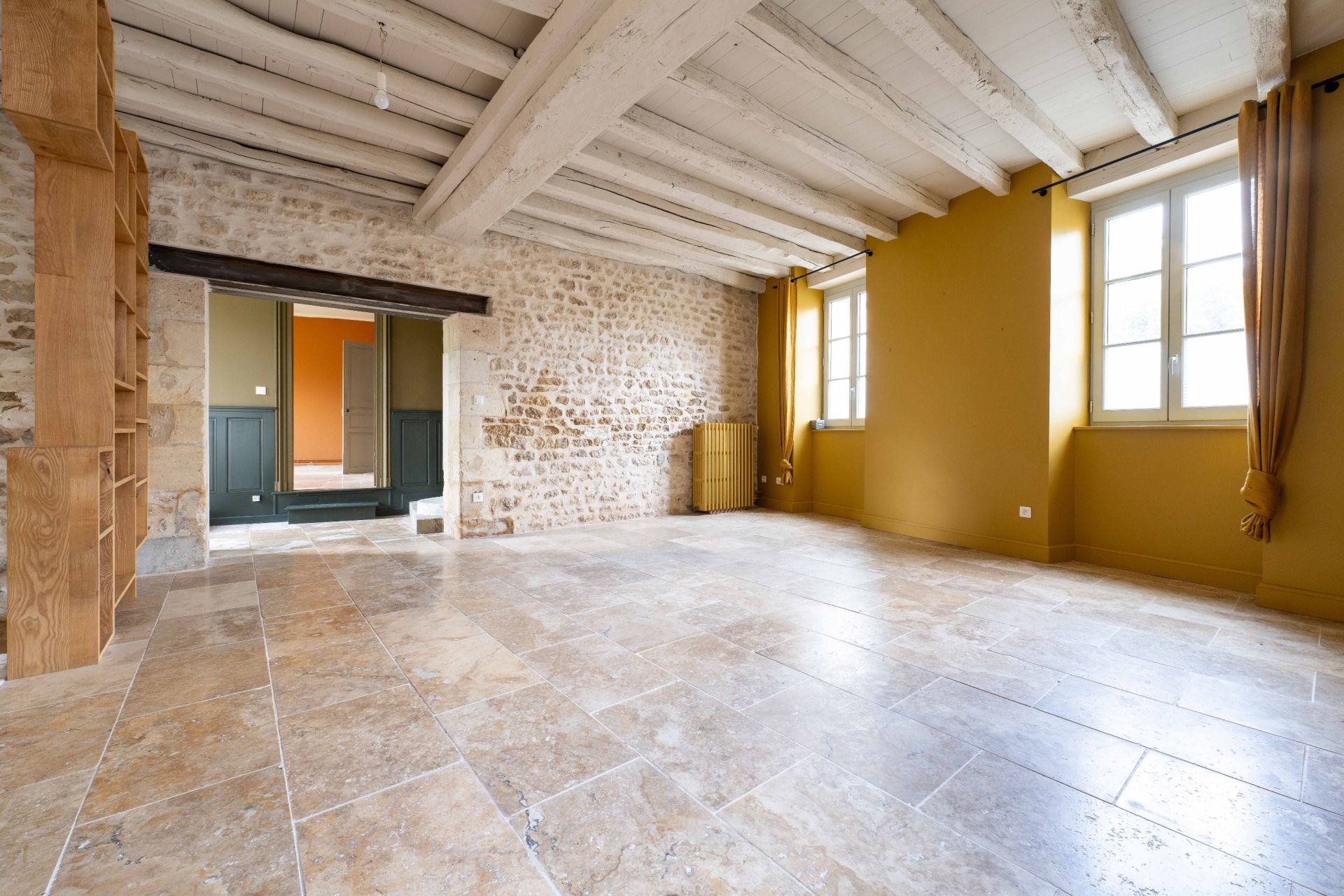 maison 7 Pièces en vente sur ST JEAN D ANGELY (17400)