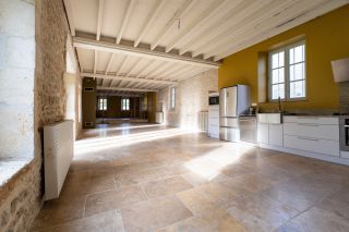 maison 7 Pièces en vente sur ST JEAN D ANGELY (17400)