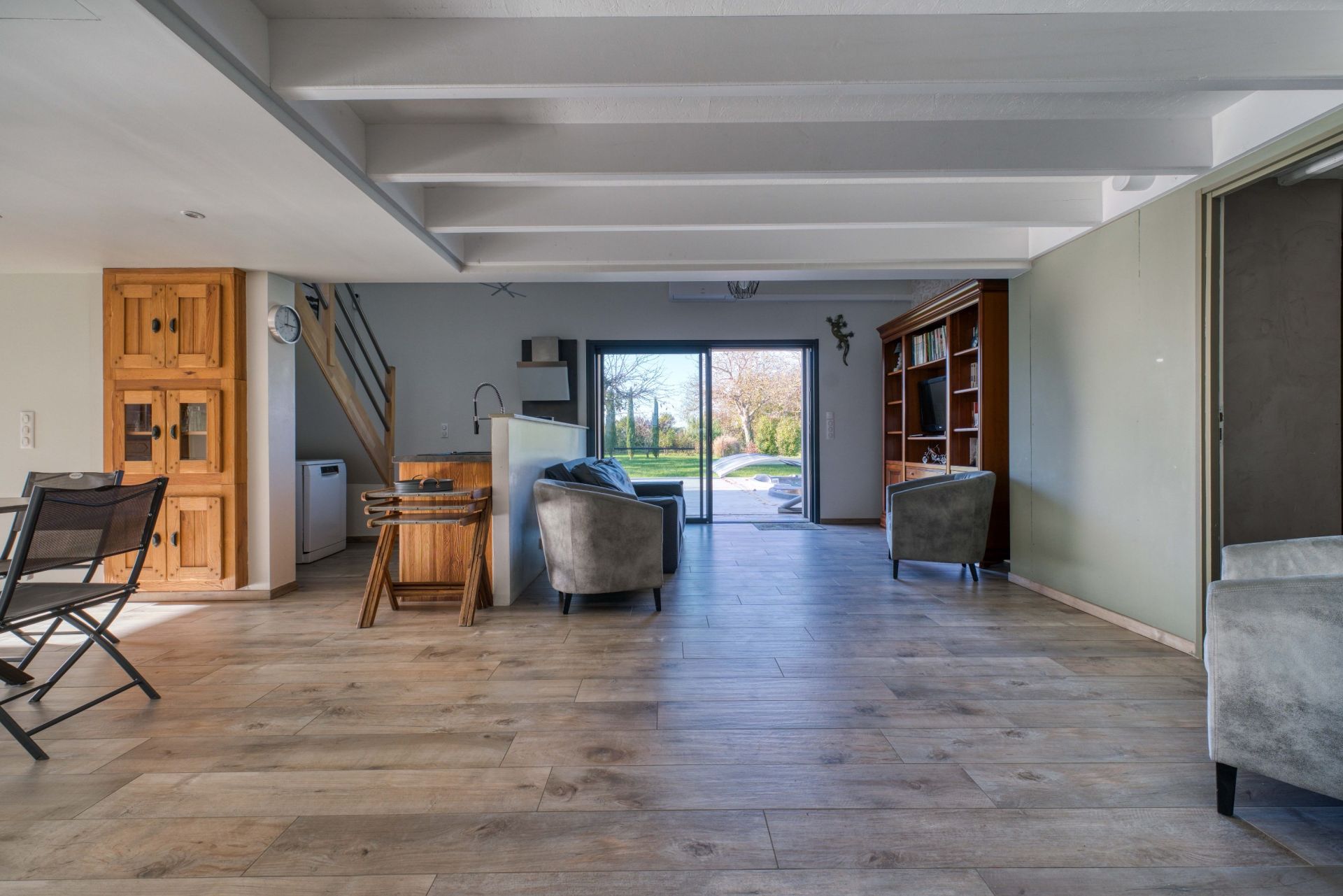 house 11 Rooms for sale on LE GUA (17600)