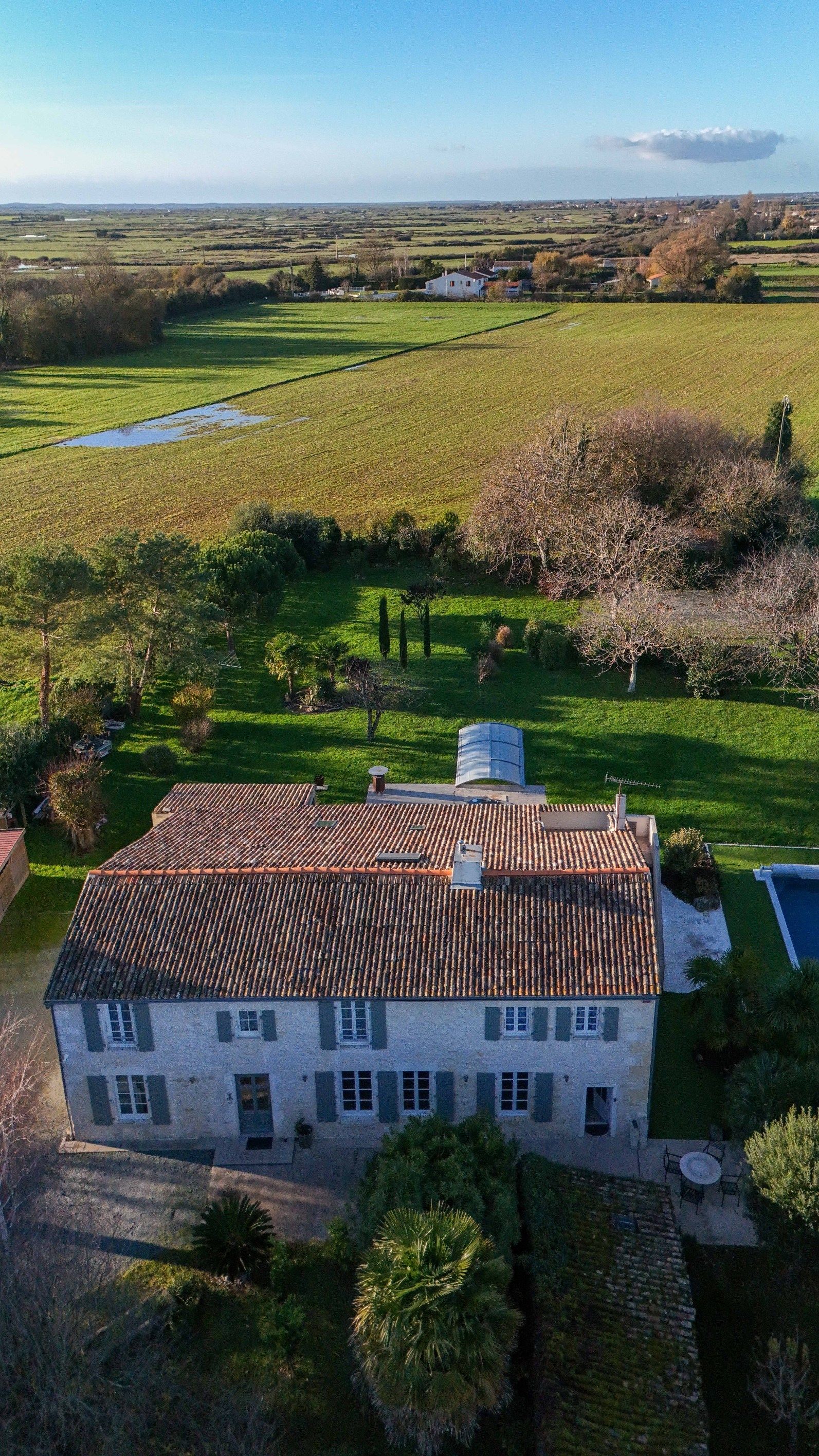 maison 11 Pièces en vente sur LE GUA (17600)