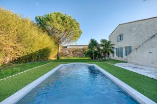 house 11 Rooms for sale on LE GUA (17600)